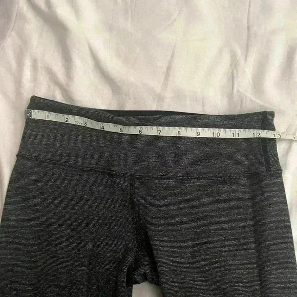 Lululemon leggings - Picture 9 of 9